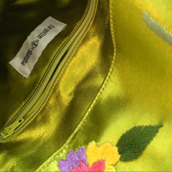 Clutch, lime green with flowers, silk/rayon - Picture 3 of 7